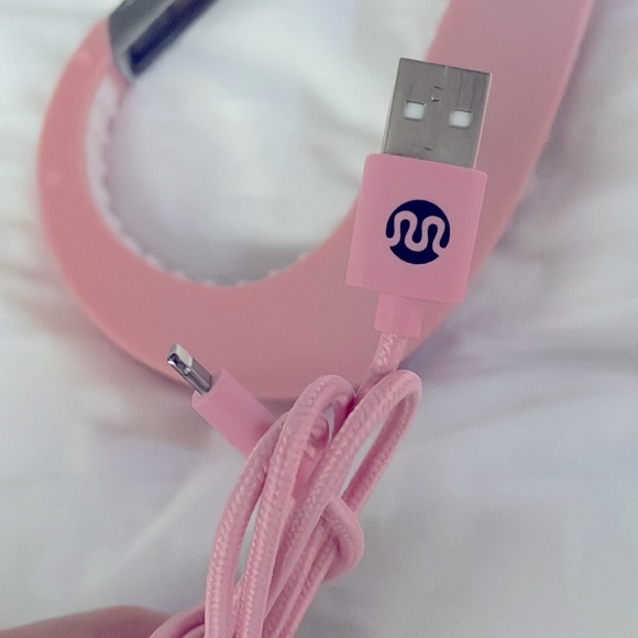 Mommy Power charger - Picture 2 of 4